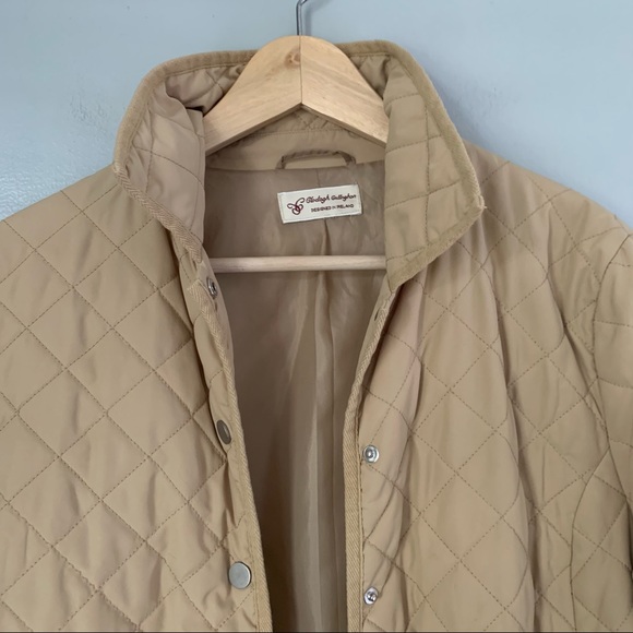 Clodagh Callaghan Quilted Snap Up Winter Jacket - Picture 5 of 16